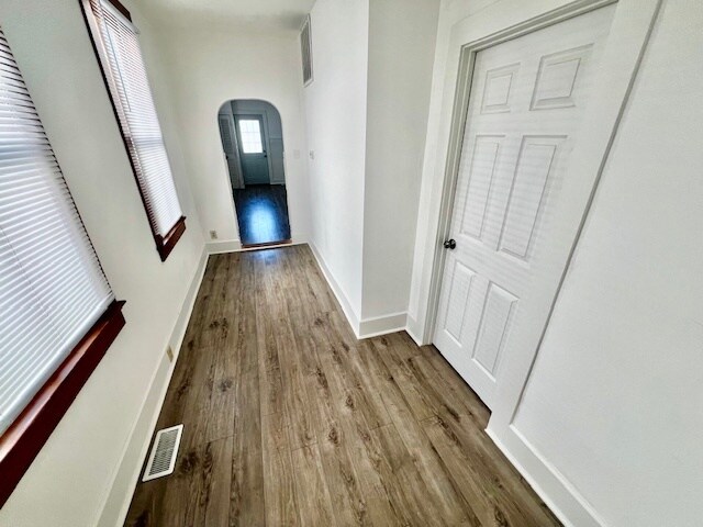 Foto del edificio - 2215 W Delaware St