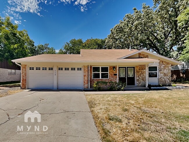 Building Photo - 112 Vanderbilt Ln