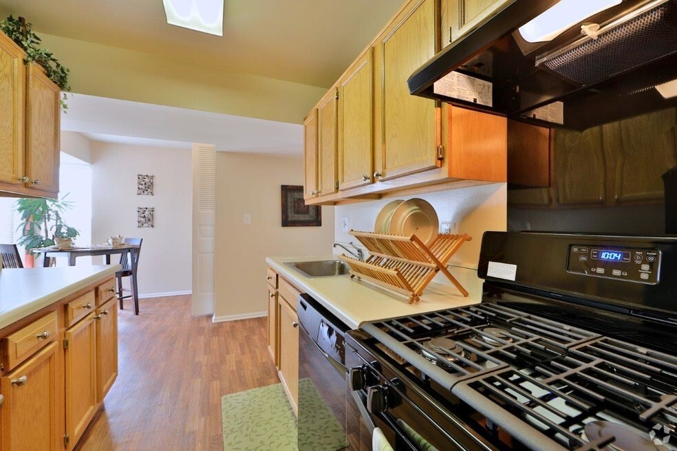 Northwest Crossing Apartment Homes Rentals Randallstown, MD