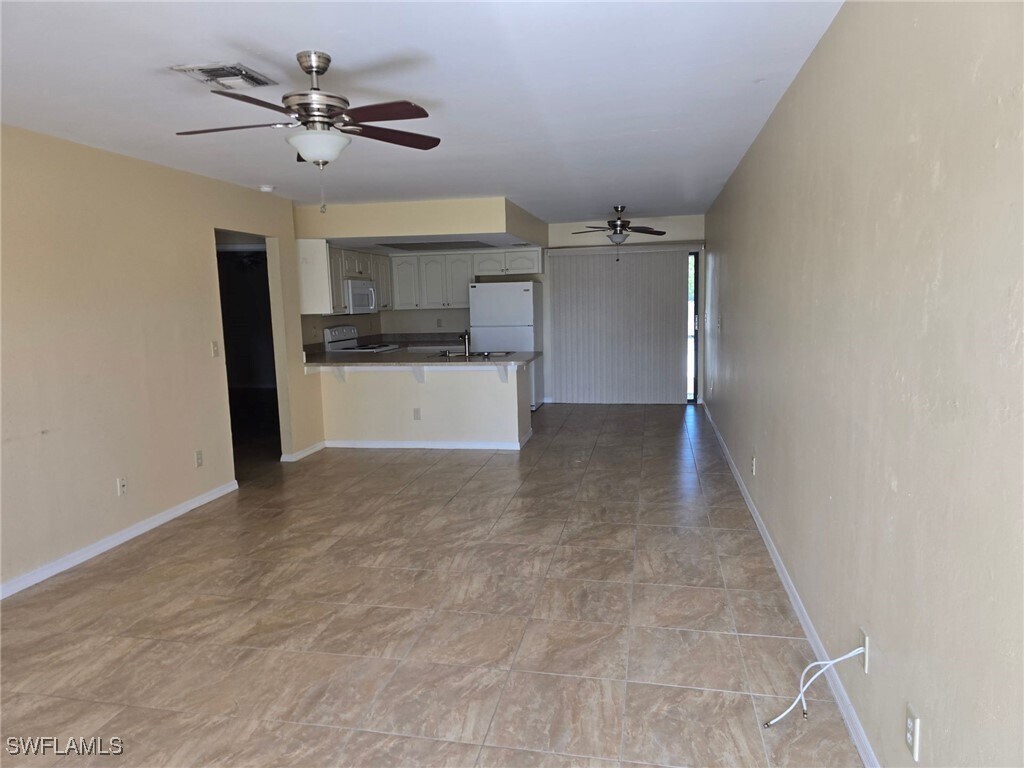Foto principal - 4964 Vincennes St