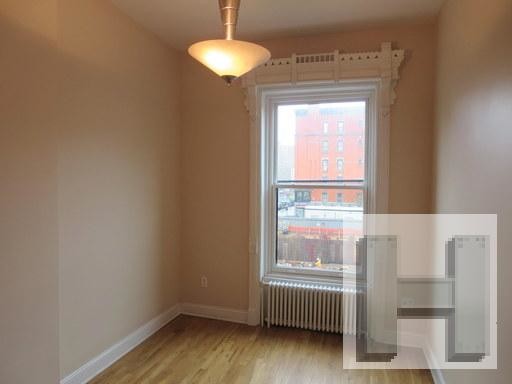 Building Photo - 177 W 126th St