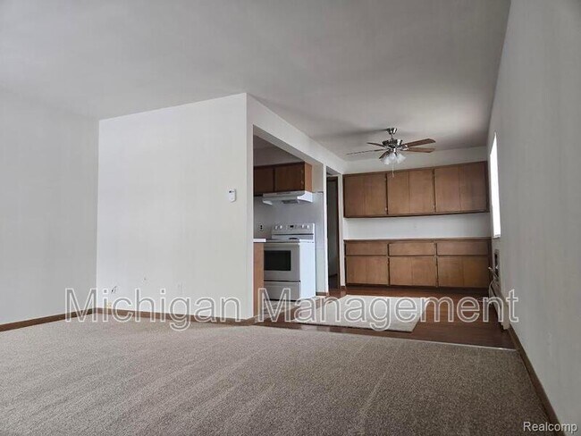 Foto del edificio - 20231 Kelly Rd