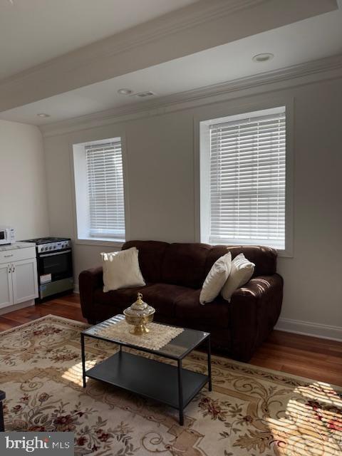 Foto del edificio - 7403 Dickenson St