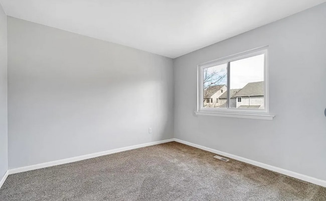 Building Photo - 162 Marlyn Ln
