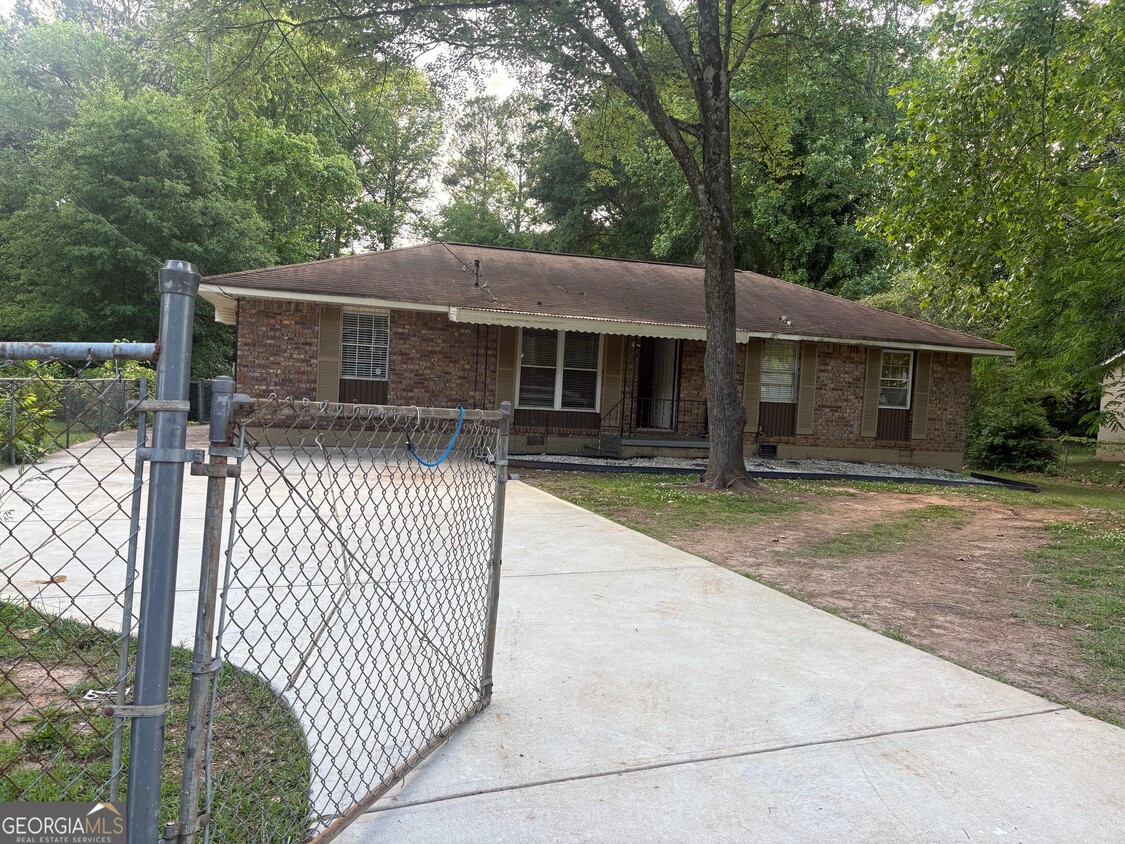 Primary Photo - 8145 Attleboro Dr