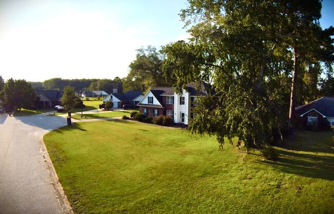 Building Photo - 175 Elkhorn Trl