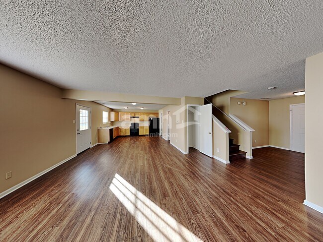 Foto del edificio - 8327 Wanda Lake Dr