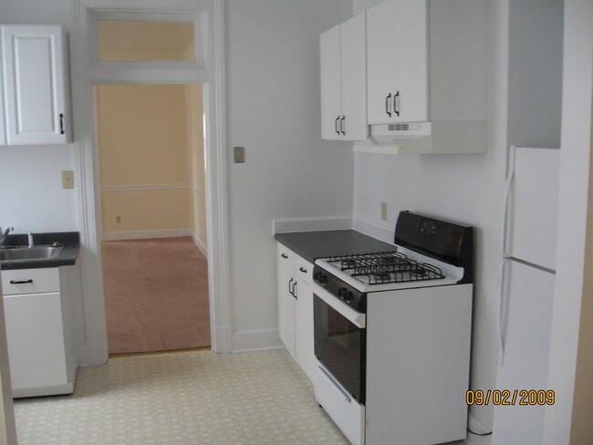  - 424 North St