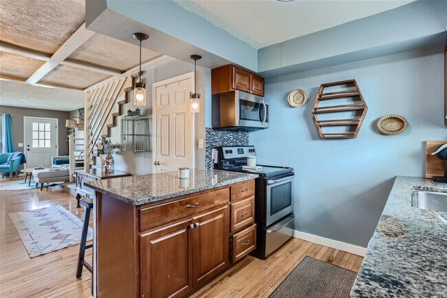 Building Photo - 2BR/1.5 Bath Townhome with Private Back Patio: Minutes from Cherry Creek & DTC!