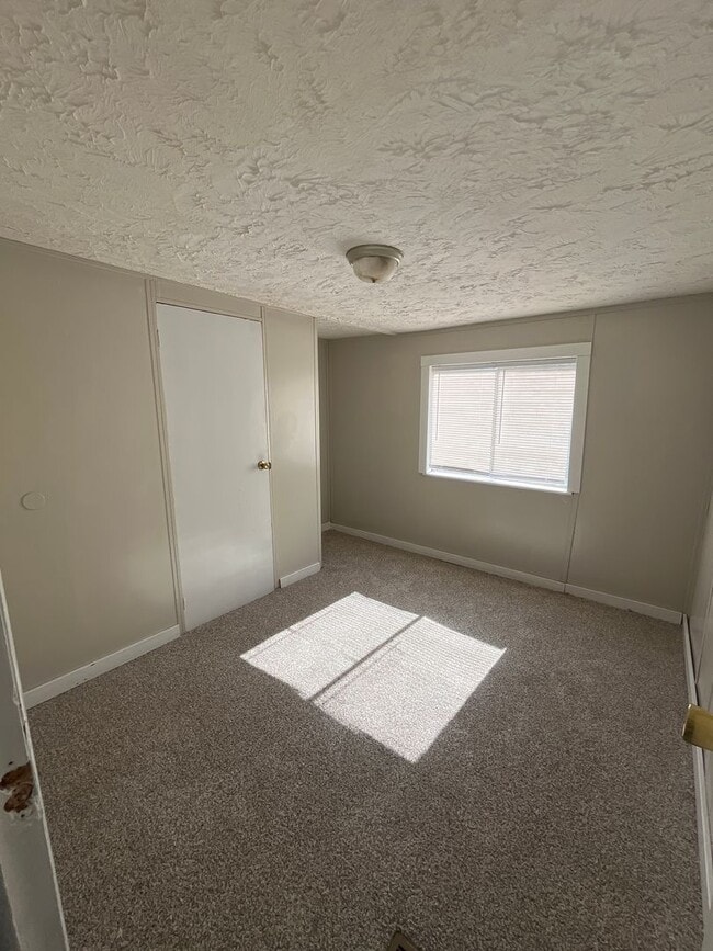 Building Photo - Mobile home for rent