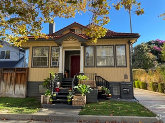 Building Photo - 652 N 2nd St