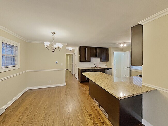 Foto del edificio - 5451 N Nagle Ave