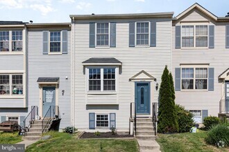 Building Photo - 14888 Enterprise Ln