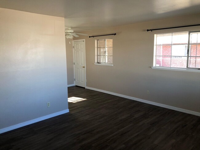 Building Photo - 5706 Macon Ln