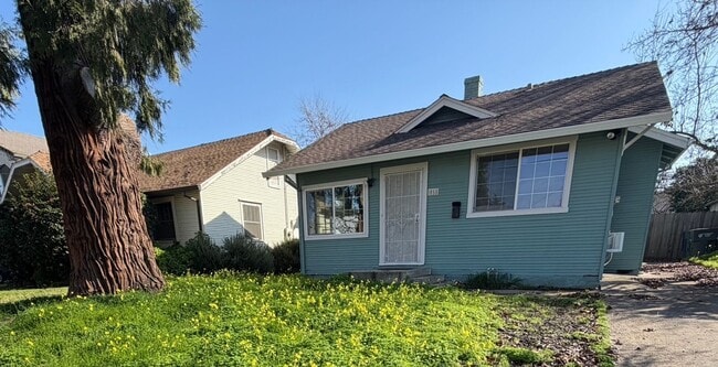 Photo - East Sac Bungalow Available! House