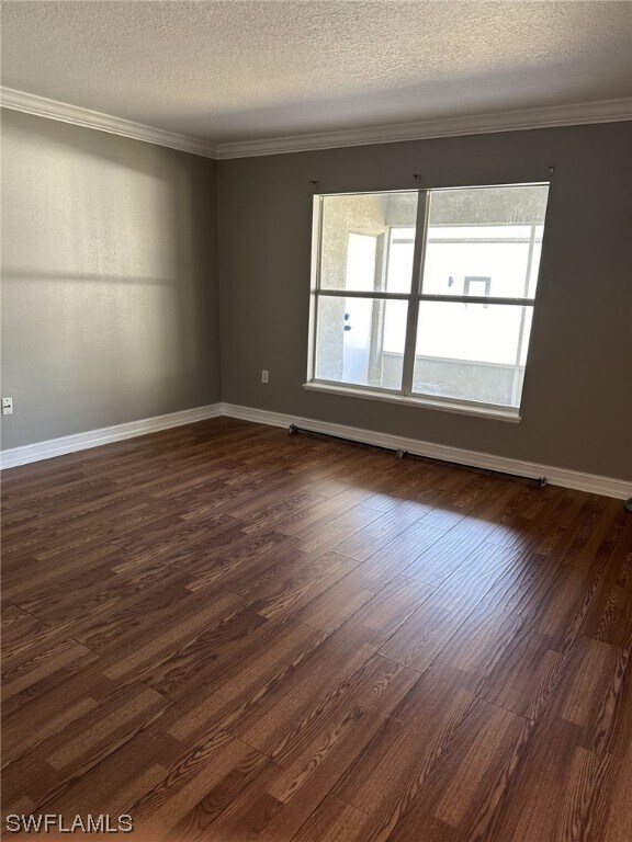Foto del edificio - 1225 NE 10th St