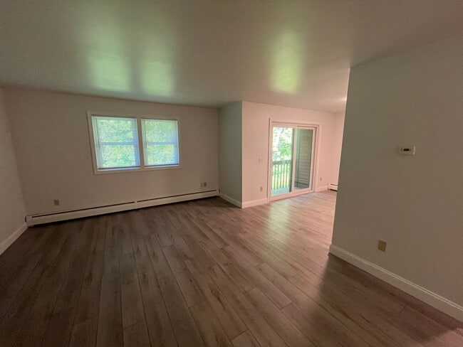 Photo - 2BD/1BA Second Floor Unit Apartment