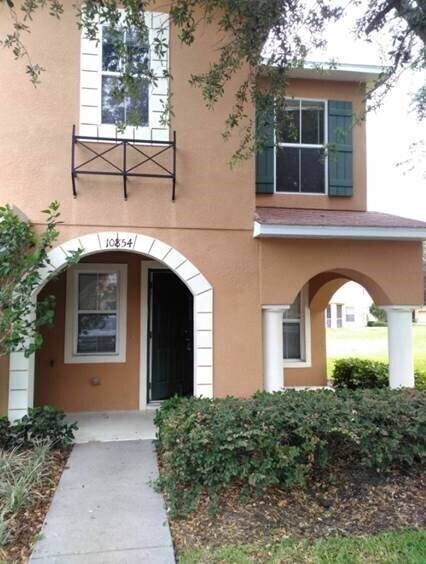 Spacious townhome in Riverview! - Spacious townhome in Riverview!