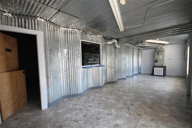 Foto del edificio - 206 W House St