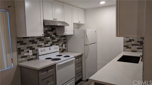 Foto del edificio - 1414 E Orange Grove Blvd