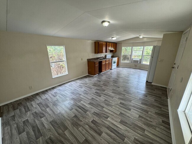 Building Photo - 6502 Sandra Dr