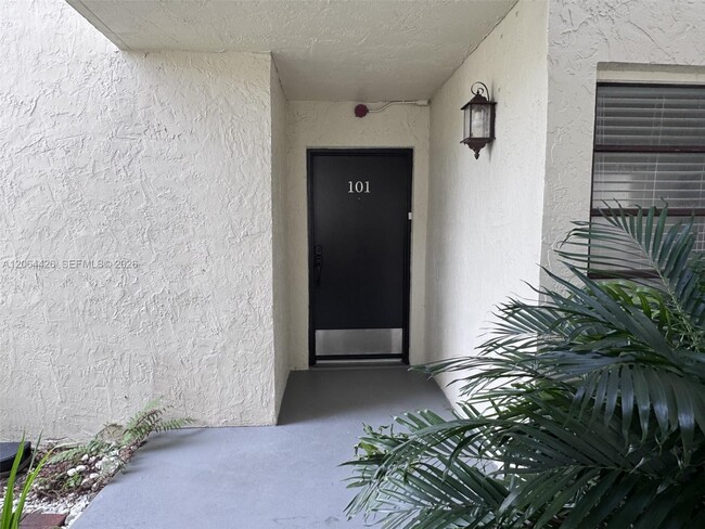 Building Photo - 9080 SW 125th Ave