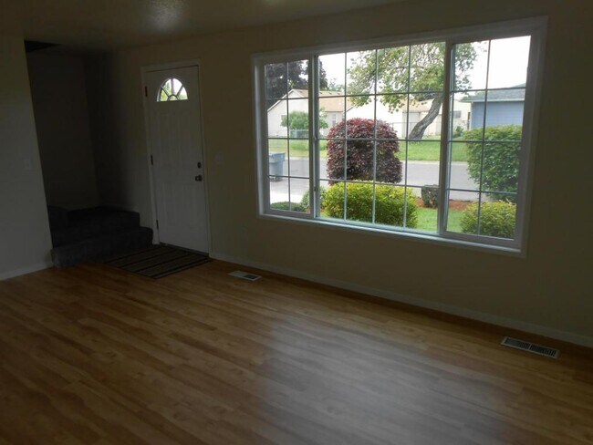 Foto del edificio - 386 30th Ave SE