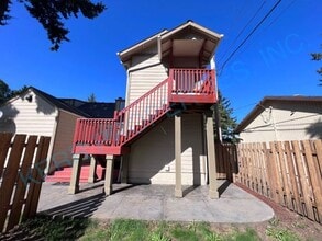 Building Photo - 14530 SE Main St