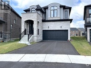 Building Photo - 117 Silverwood Cres