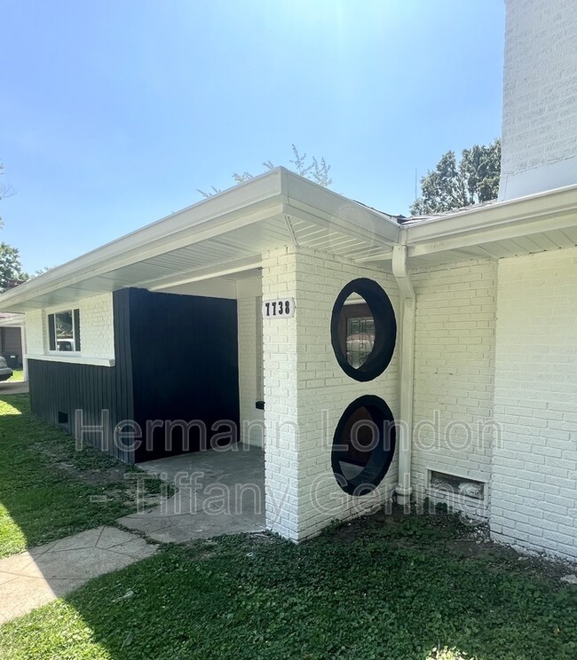 Building Photo - 7738 Kenridge Ln