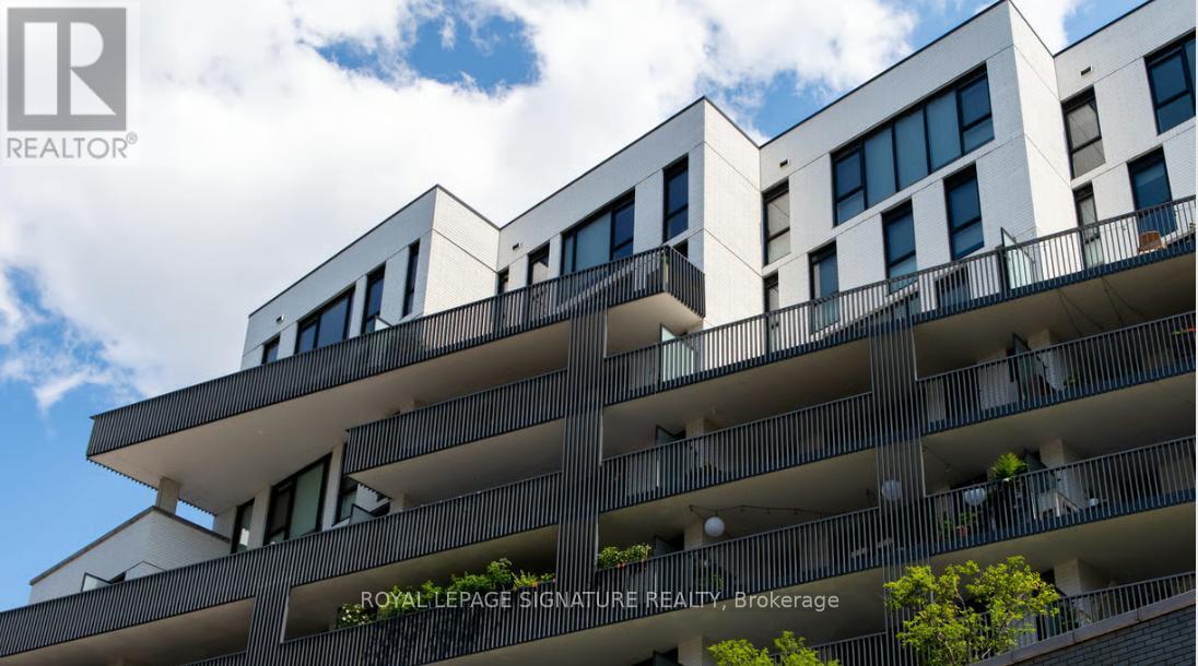 Primary Photo - 41 Dovercourt Rd