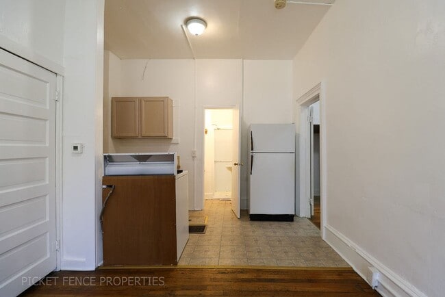 Foto del edificio - 605 Mathews St