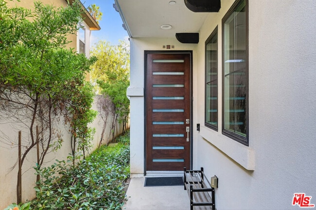 Foto del edificio - 5933 W Luna Park