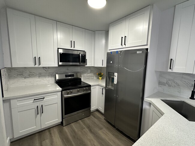 Foto del edificio - 814 SW 12th Pl