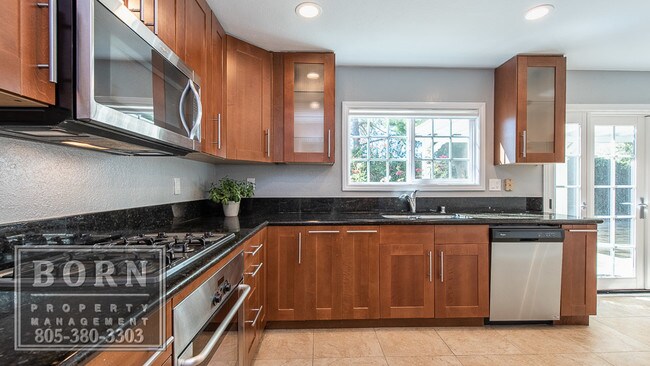 Building Photo - 5112 Evanwood Ave
