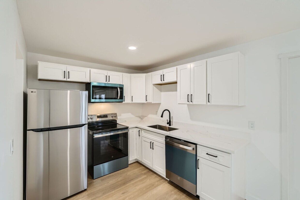 Foto principal - Spacious 1bed/1bath Apartment in West Seat...
