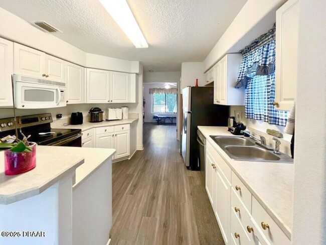 Foto del edificio - 129 Blue Heron Dr