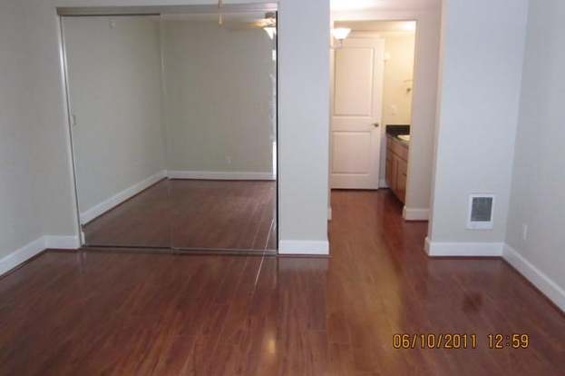 Foto del edificio - 10982 Roebling Ave