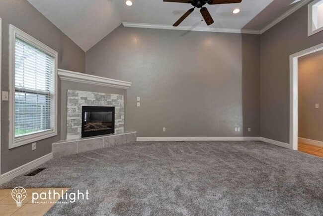Building Photo - 2106 East Robin Street, Ozark, MO, 65721