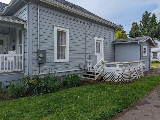 Foto del edificio - Charming Updated 1912 Salem Home! ~ Breyma...