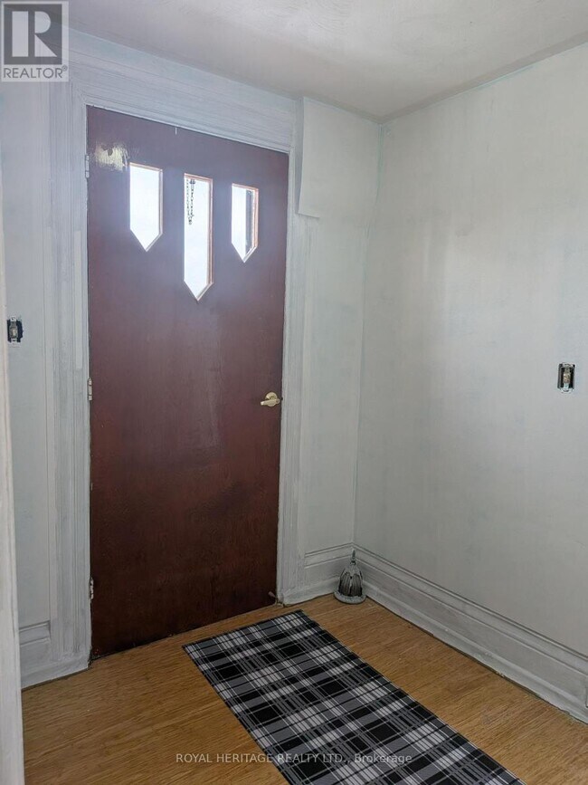 Building Photo - 75 Charles St