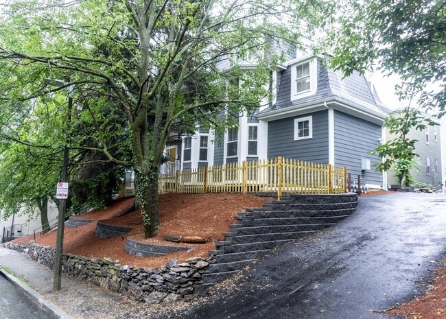 Building Photo - 4 Nira Ave