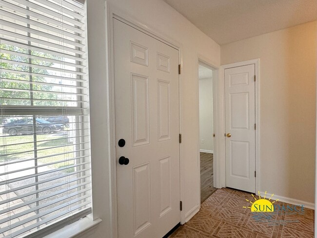 Foto del edificio - Energy-Efficient Living on a Peaceful Cul-...