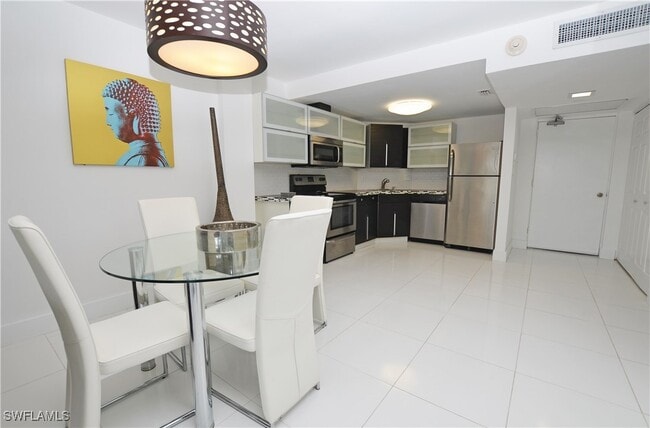 Building Photo - 1 Bluebill Ave