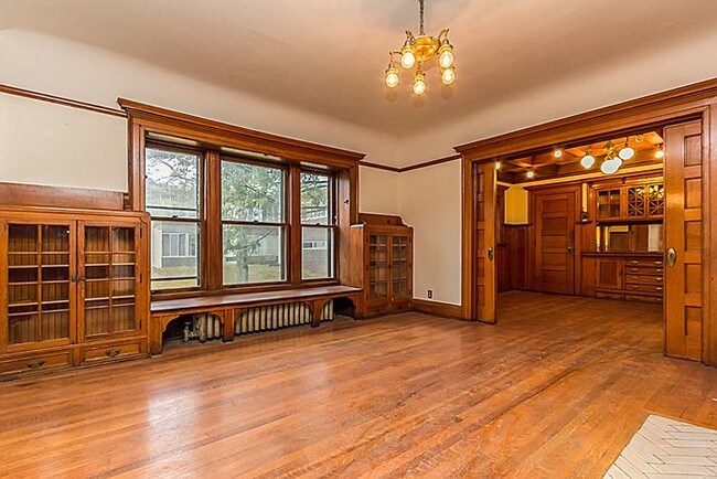 Building Photo - 665 17th St