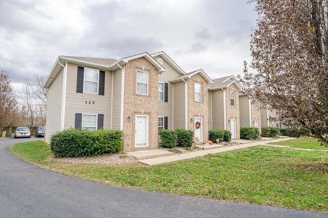 Building Photo - 125 Raleigh Dr