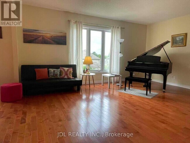 Photo du bâtiment - 394 Berryhill Dr