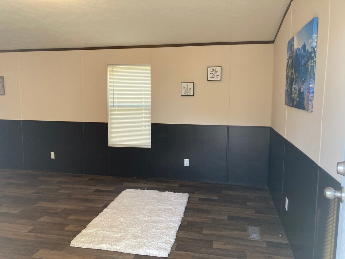 1214 Roseport Rd, Wathena, KS 66090 House Rental in Wathena, KS