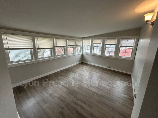 Foto del edificio - 44 7th St