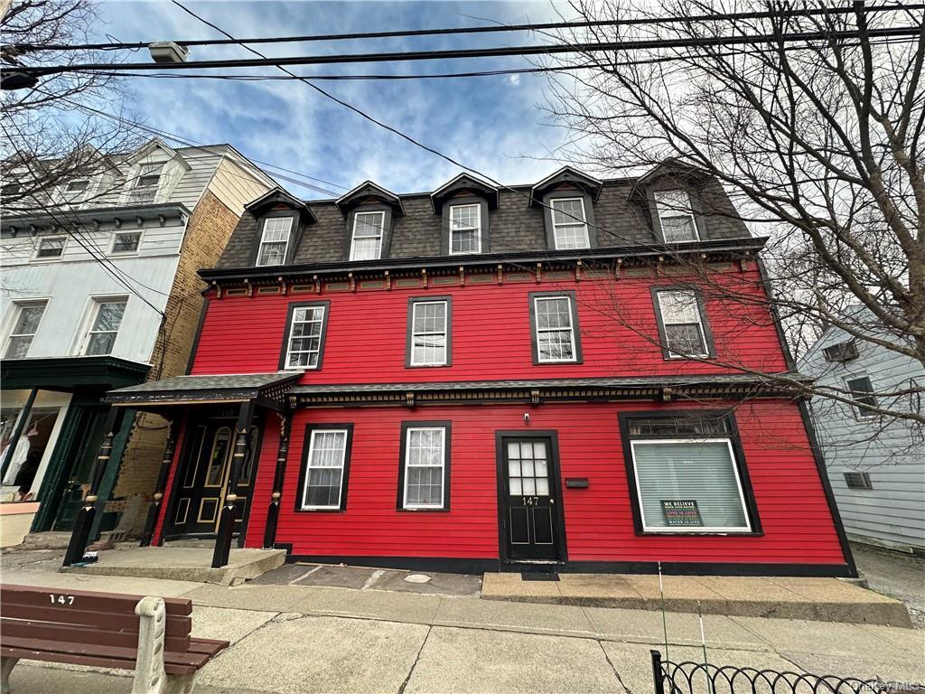Foto principal - 149 Main St